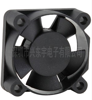 電飯煲散熱風(fēng)扇轉(zhuǎn)子平衡軸心在哪里？